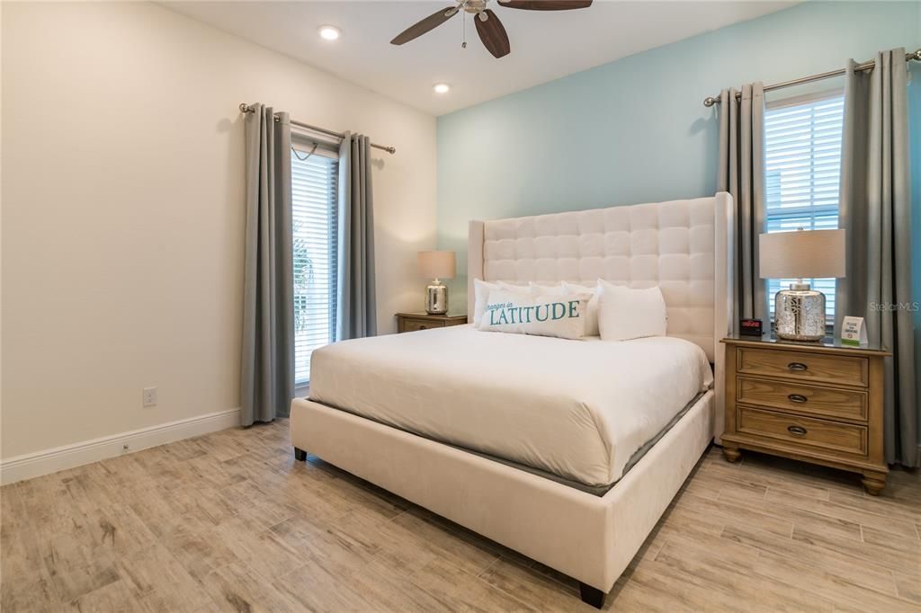 For Sale: $375,000 (2 beds, 2 baths, 1188 Square Feet)