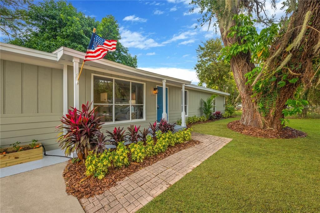 En Venta: $349,900 (4 camas, 2 baños, 1519 Pies cuadrados)