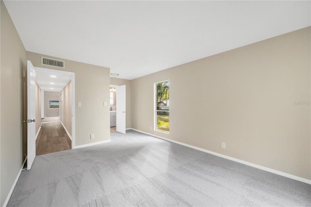 En Venta: $349,900 (4 camas, 2 baños, 1519 Pies cuadrados)