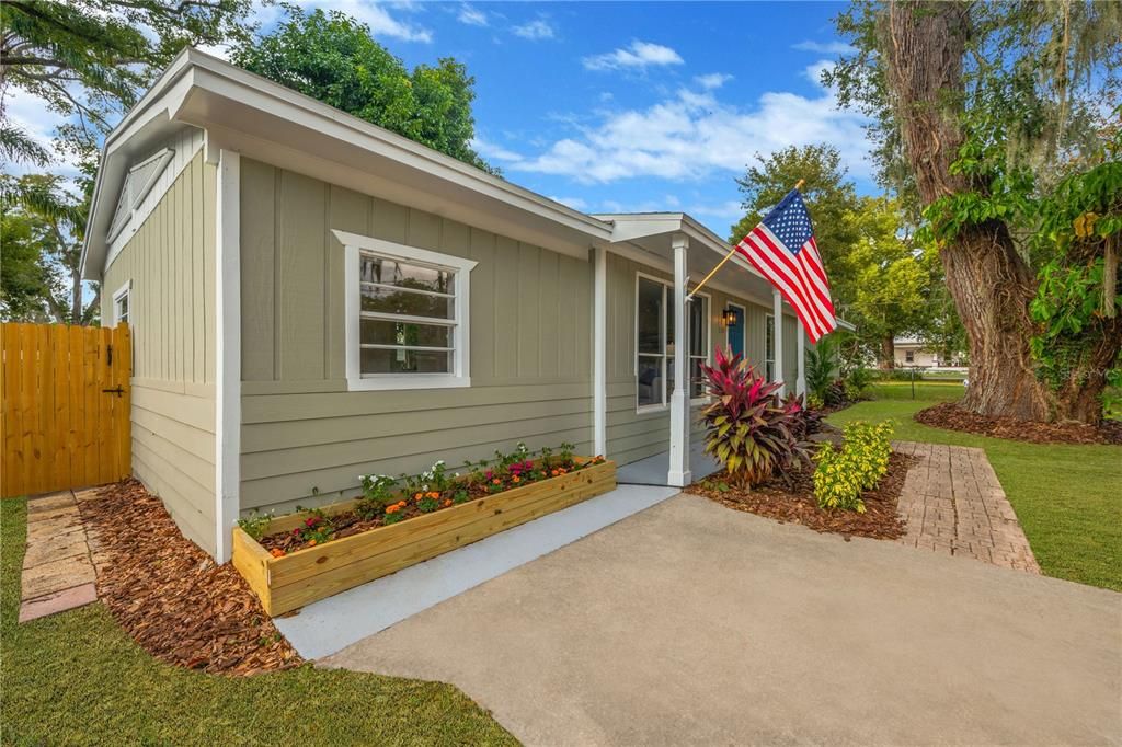 En Venta: $349,900 (4 camas, 2 baños, 1519 Pies cuadrados)