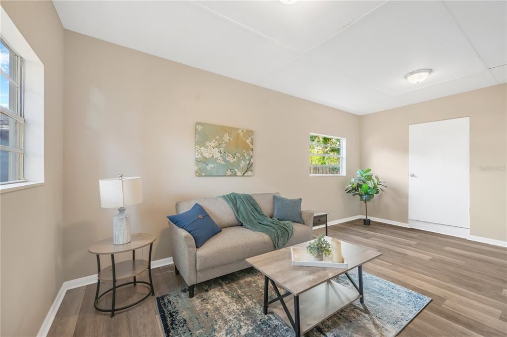 En Venta: $349,900 (4 camas, 2 baños, 1519 Pies cuadrados)