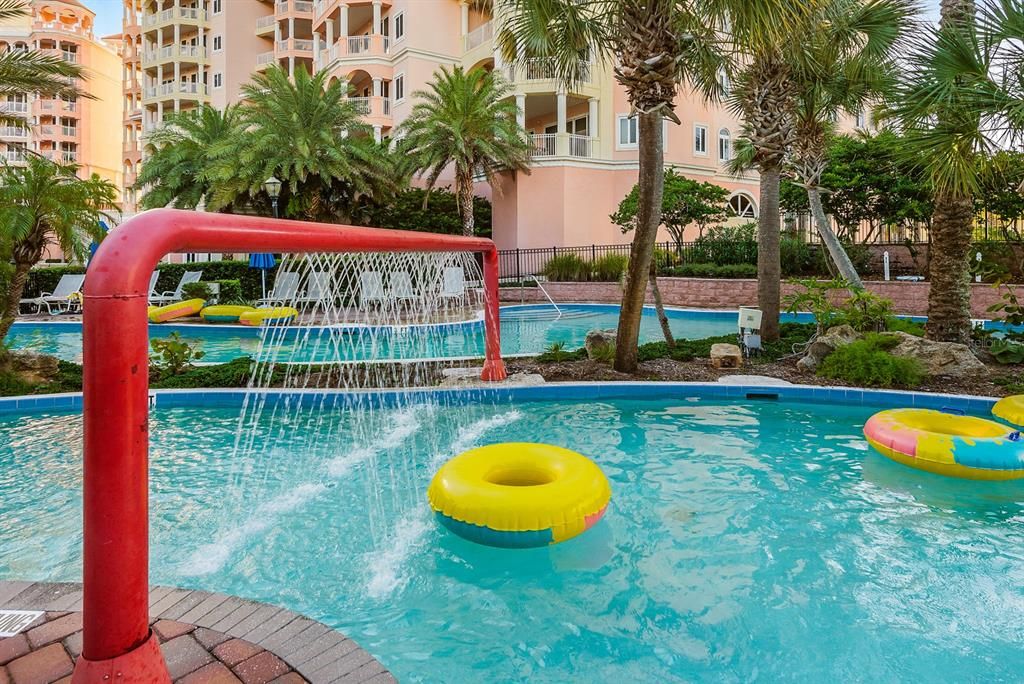 For Sale: $329,000 (1 beds, 1 baths, 678 Square Feet)