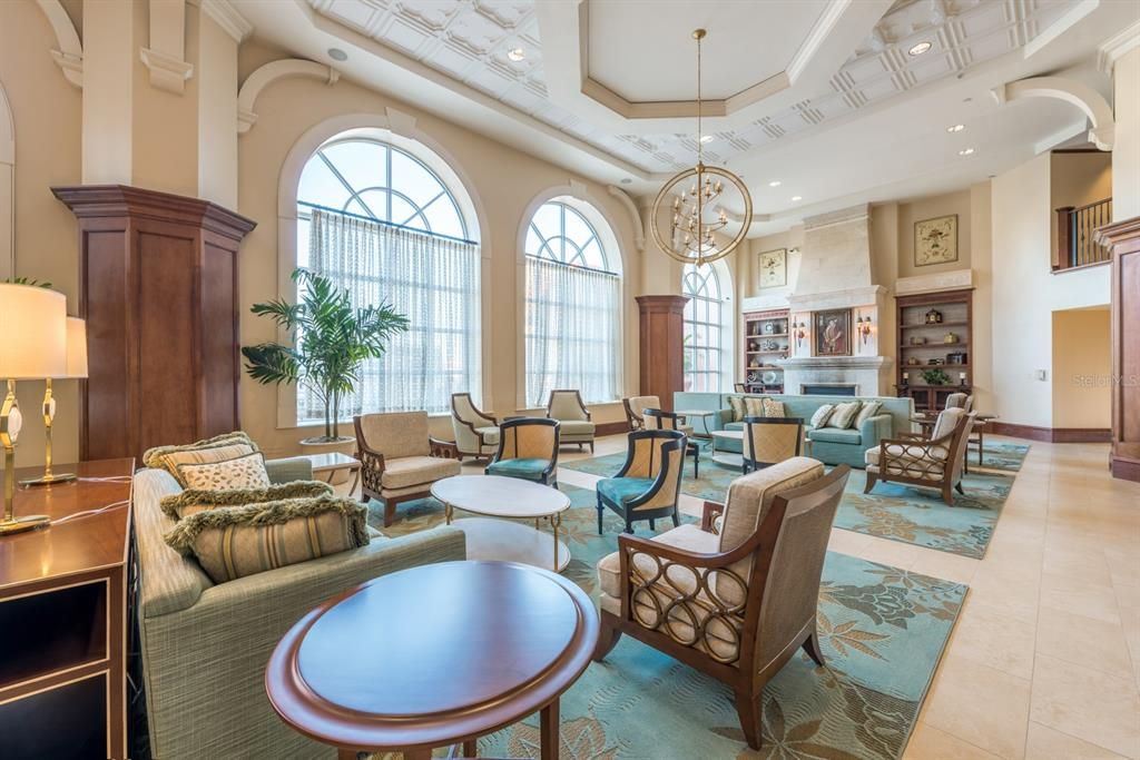 For Sale: $329,000 (1 beds, 1 baths, 678 Square Feet)