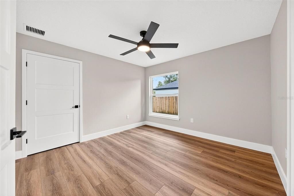 En Venta: $379,900 (4 camas, 2 baños, 1781 Pies cuadrados)