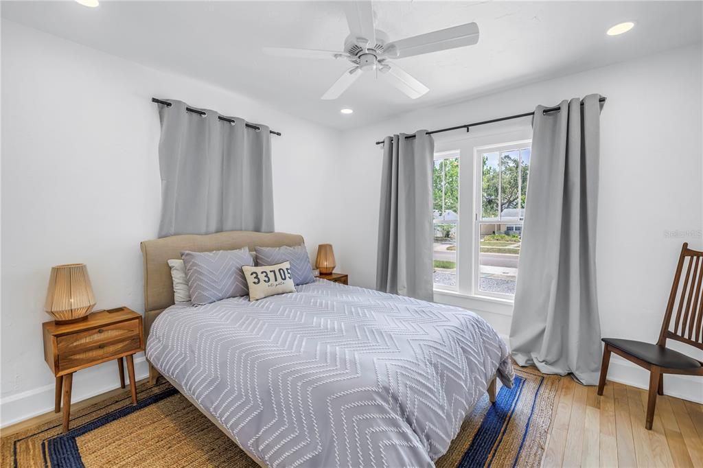 For Sale: $549,000 (3 beds, 2 baths, 1316 Square Feet)