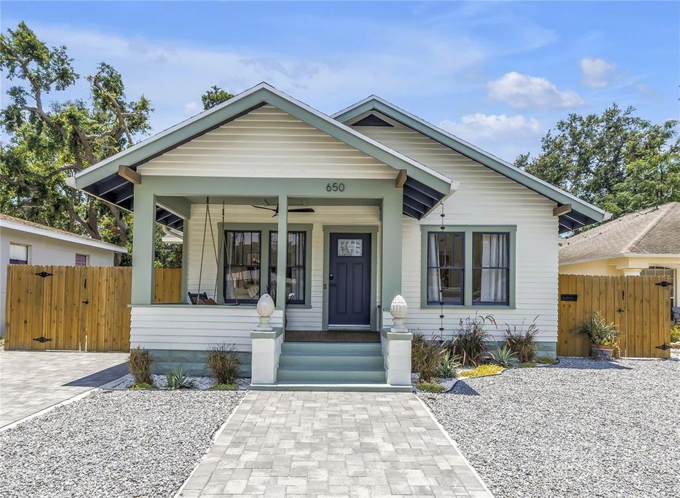 For Sale: $549,000 (3 beds, 2 baths, 1316 Square Feet)