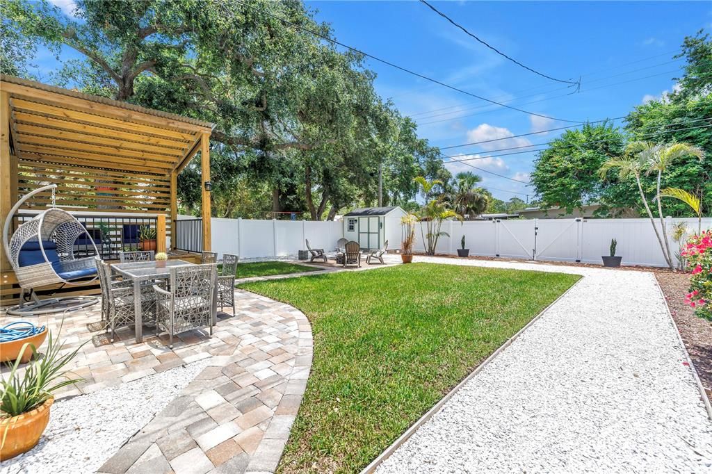 For Sale: $549,000 (3 beds, 2 baths, 1316 Square Feet)