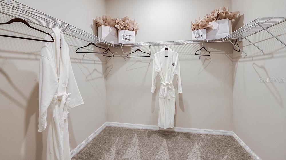 En Venta: $549,999 (4 camas, 3 baños, 3053 Pies cuadrados)