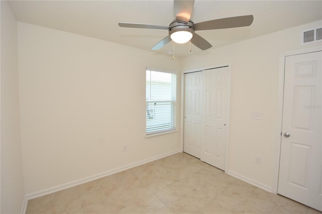 For Rent: $2,100 (4 beds, 2 baths, 1891 Square Feet)