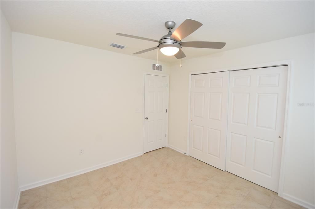 For Rent: $2,100 (4 beds, 2 baths, 1891 Square Feet)