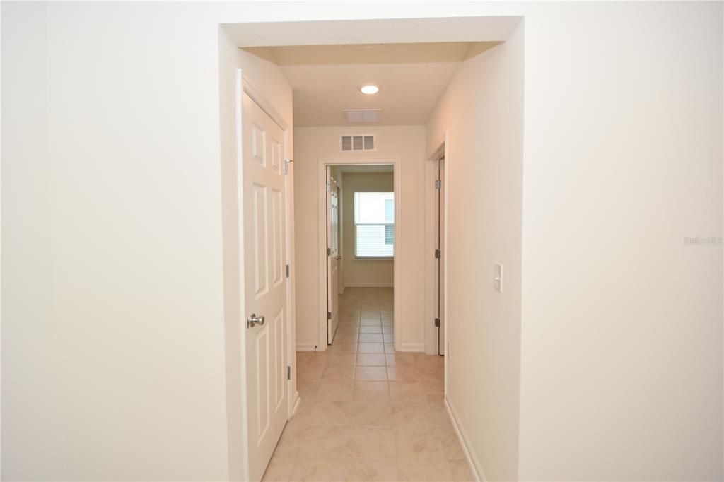 For Rent: $2,100 (4 beds, 2 baths, 1891 Square Feet)