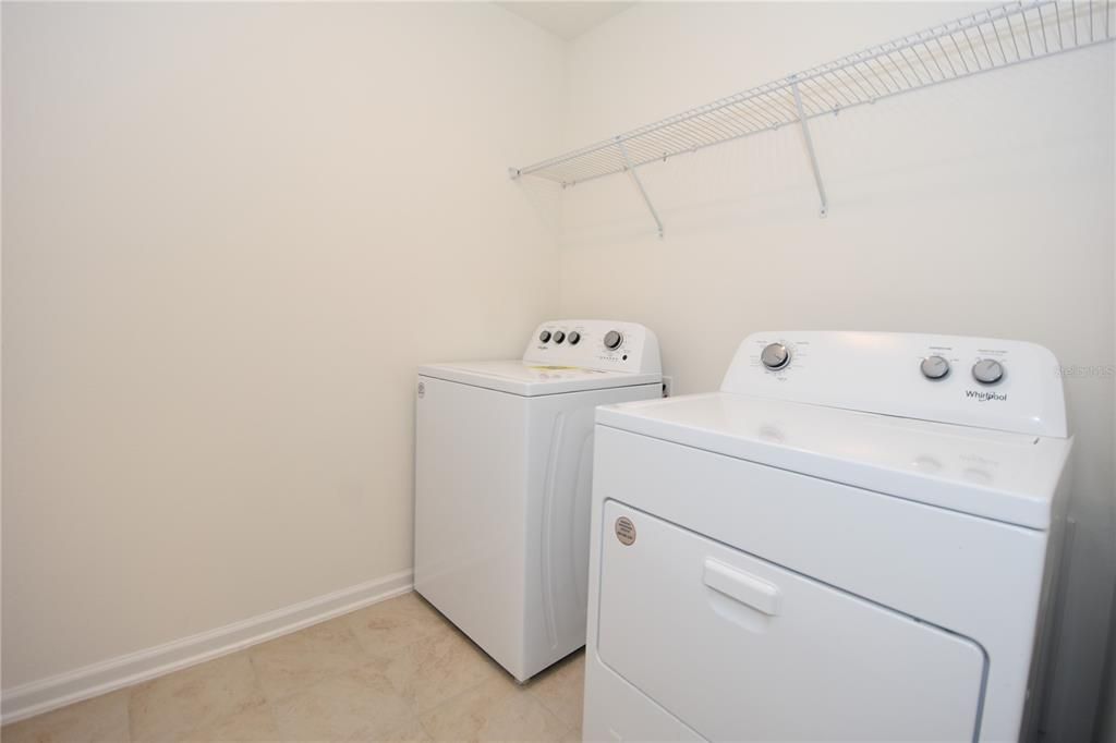 For Rent: $2,100 (4 beds, 2 baths, 1891 Square Feet)