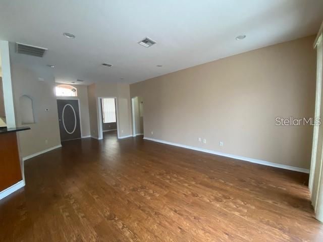For Rent: $1,875 (3 beds, 2 baths, 1663 Square Feet)