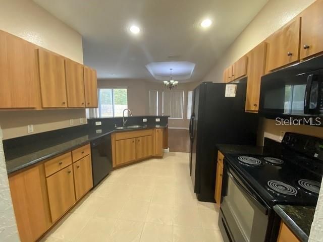For Rent: $1,875 (3 beds, 2 baths, 1663 Square Feet)