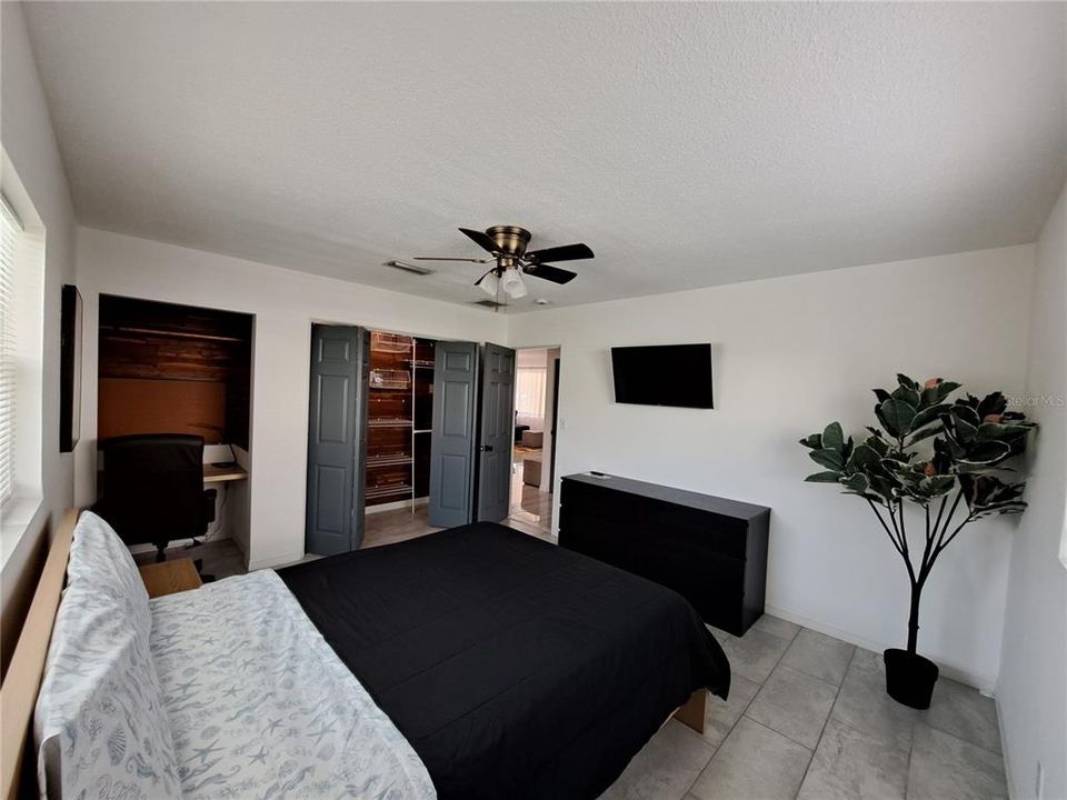 На продажу: $479,000 (4 спален, 2 ванн, 1904 Квадратных фут)