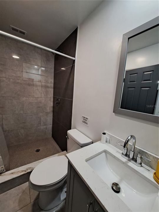 На продажу: $479,000 (4 спален, 2 ванн, 1904 Квадратных фут)