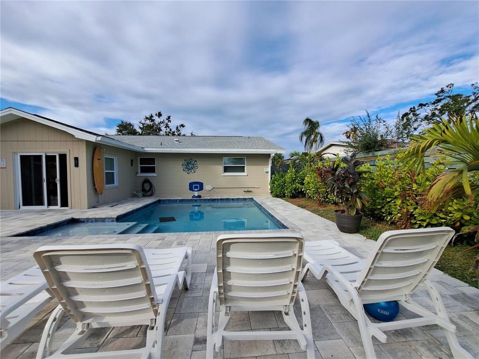 На продажу: $479,000 (4 спален, 2 ванн, 1904 Квадратных фут)