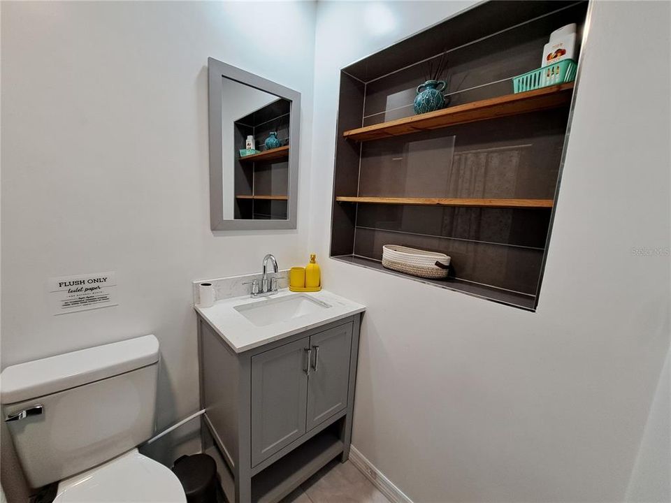 На продажу: $479,000 (4 спален, 2 ванн, 1904 Квадратных фут)