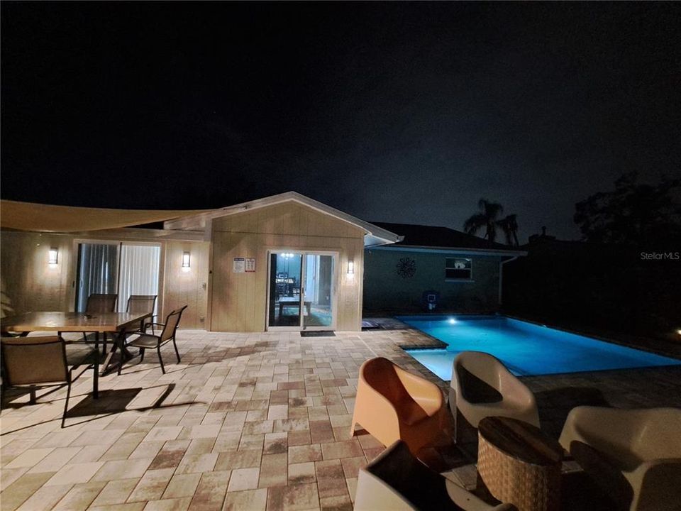 На продажу: $479,000 (4 спален, 2 ванн, 1904 Квадратных фут)