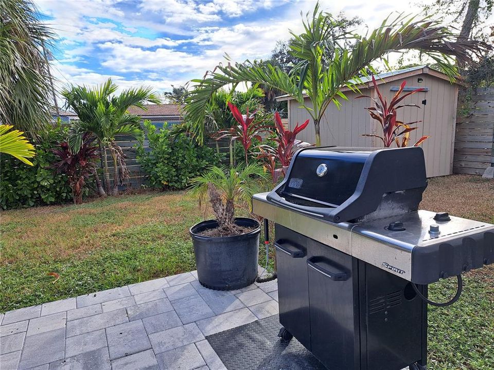 На продажу: $479,000 (4 спален, 2 ванн, 1904 Квадратных фут)