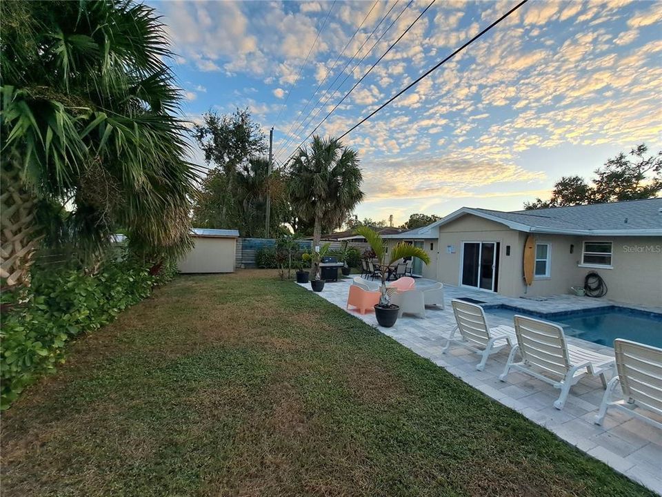 На продажу: $479,000 (4 спален, 2 ванн, 1904 Квадратных фут)