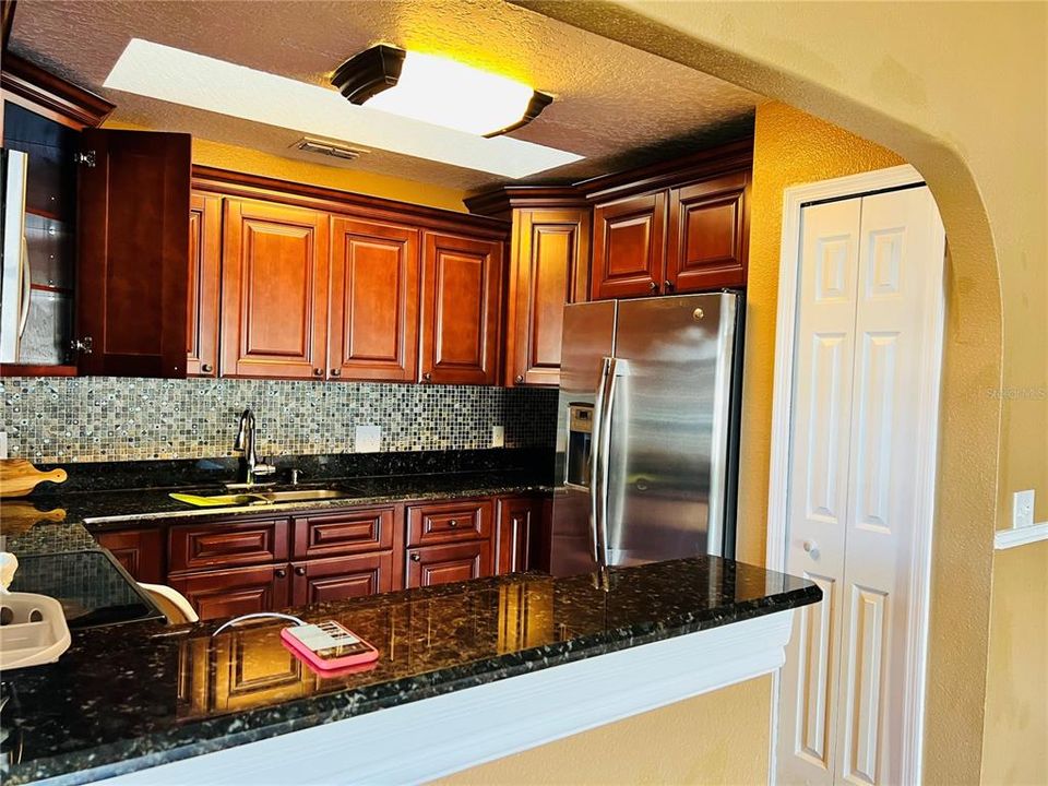 出租: $2,100 (3 贝兹, 2 浴室, 1314 平方英尺)