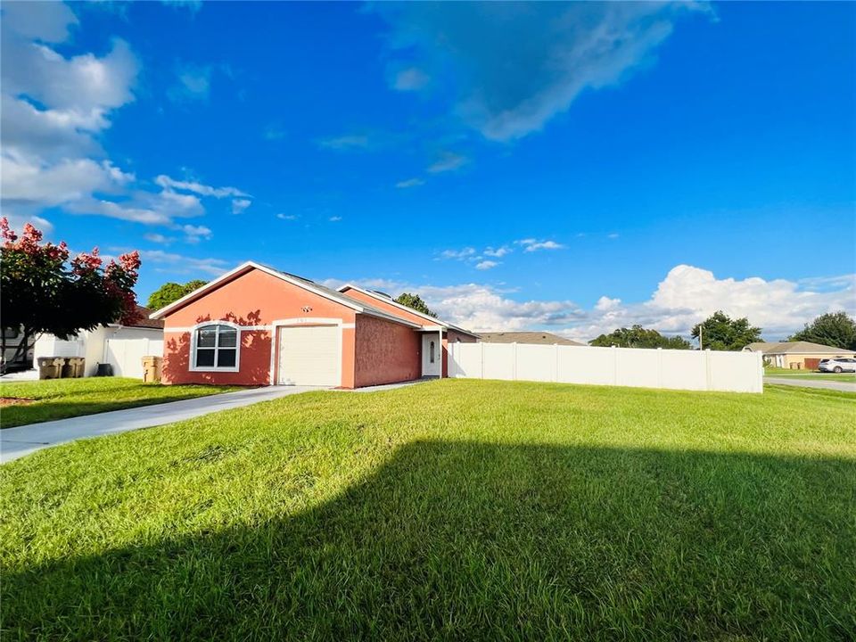 出租: $2,100 (3 贝兹, 2 浴室, 1314 平方英尺)