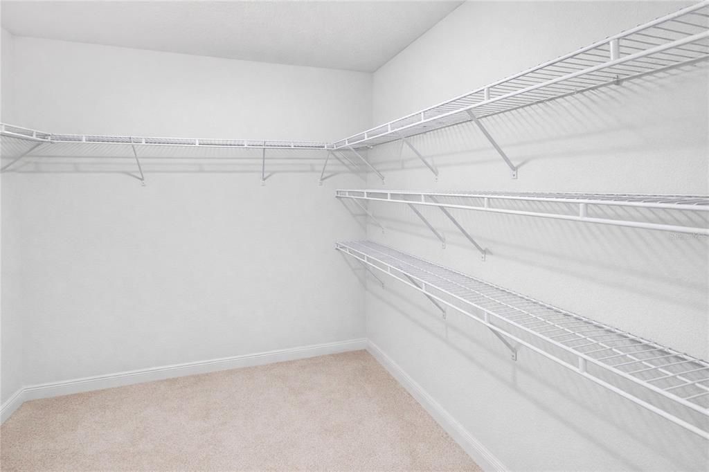 待售: $335,000 (4 贝兹, 2 浴室, 1768 平方英尺)