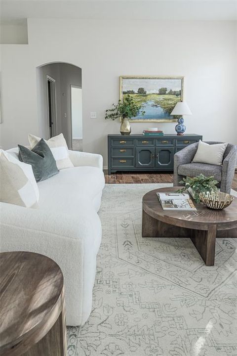 For Rent: $2,800 (4 beds, 2 baths, 2240 Square Feet)