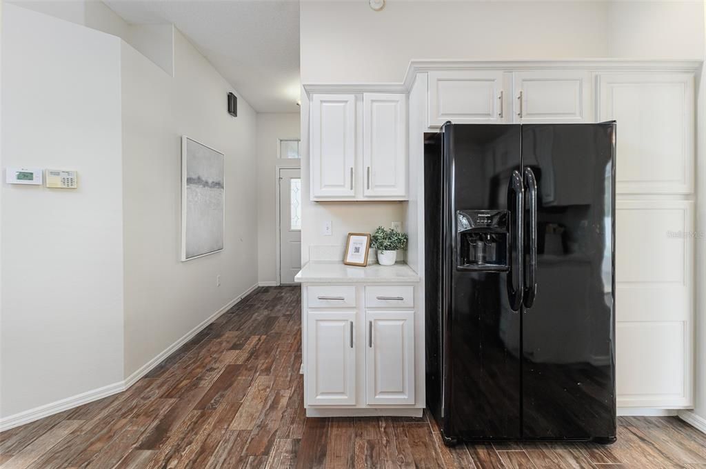 For Rent: $2,800 (4 beds, 2 baths, 2240 Square Feet)