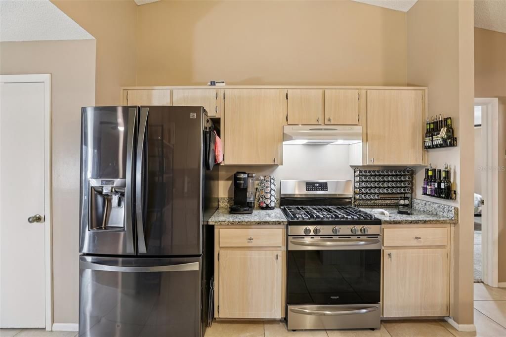 待售: $420,000 (3 贝兹, 2 浴室, 1697 平方英尺)