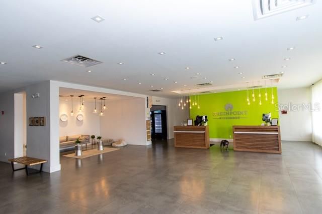 En Venta: $84,800 (0 camas, 1 baños, 325 Pies cuadrados)