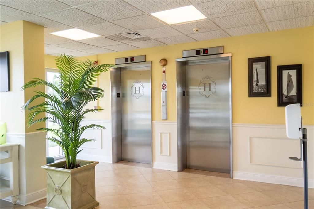 En Venta: $325,000 (2 camas, 1 baños, 995 Pies cuadrados)