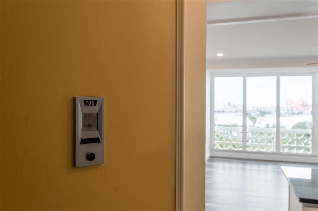 En Venta: $325,000 (2 camas, 1 baños, 995 Pies cuadrados)