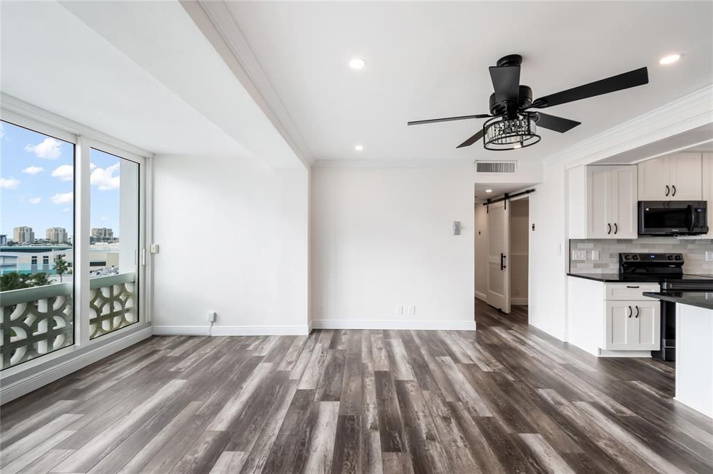 En Venta: $325,000 (2 camas, 1 baños, 995 Pies cuadrados)