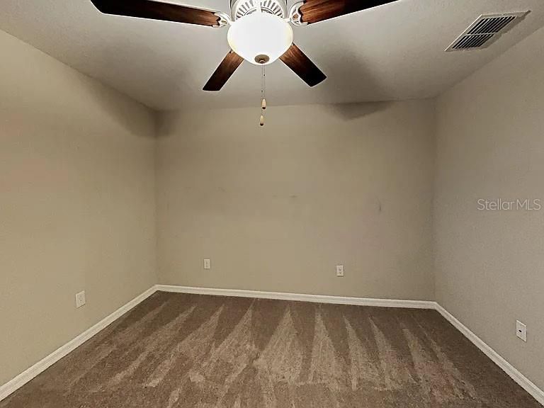 待售: $406,000 (4 贝兹, 2 浴室, 2109 平方英尺)