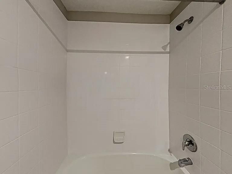 待售: $406,000 (4 贝兹, 2 浴室, 2109 平方英尺)