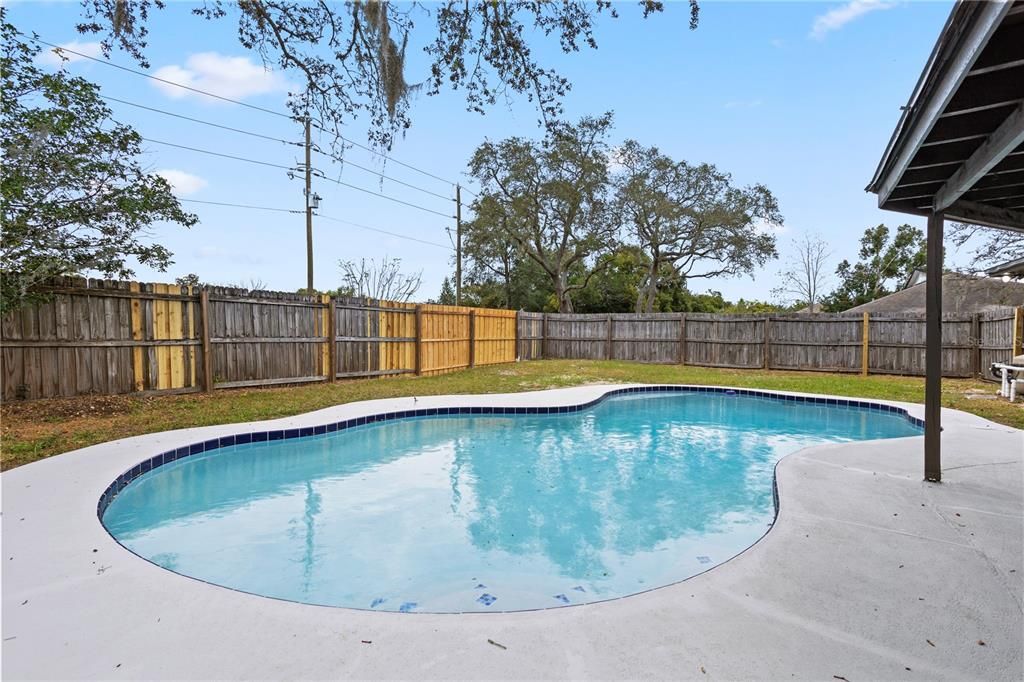 For Sale: $475,000 (4 beds, 2 baths, 1793 Square Feet)