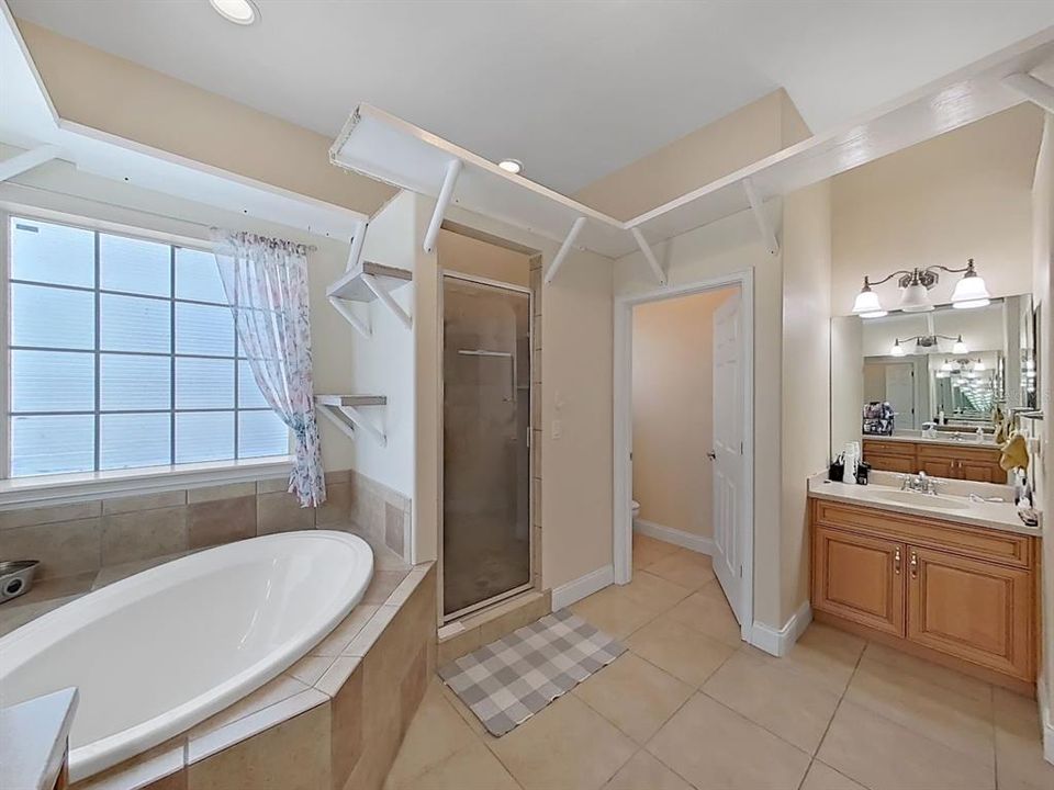 待售: $650,000 (4 贝兹, 2 浴室, 3210 平方英尺)