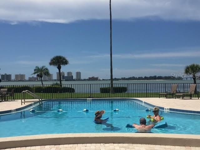 出租: $3,300 (2 贝兹, 2 浴室, 1395 平方英尺)