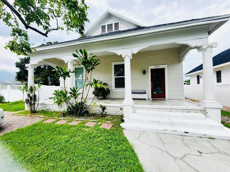 Recientemente alquilado: $2,500 (2 camas, 2 baños, 1318 Pies cuadrados)