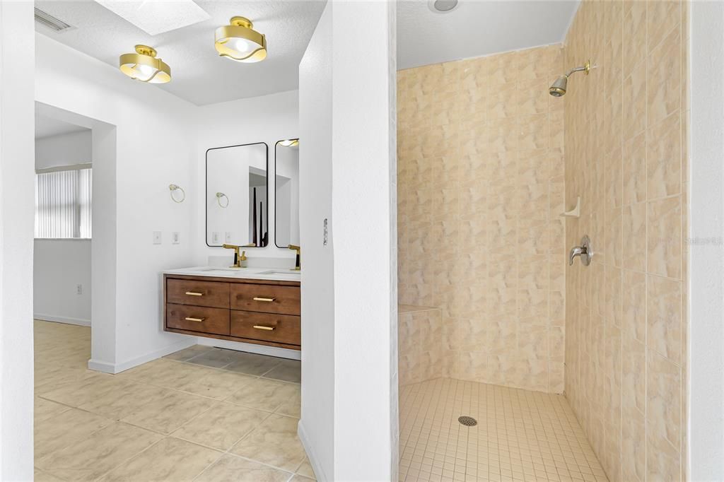 待售: $775,000 (4 贝兹, 4 浴室, 3067 平方英尺)