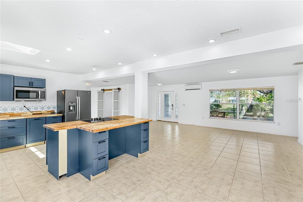 待售: $775,000 (4 贝兹, 4 浴室, 3067 平方英尺)