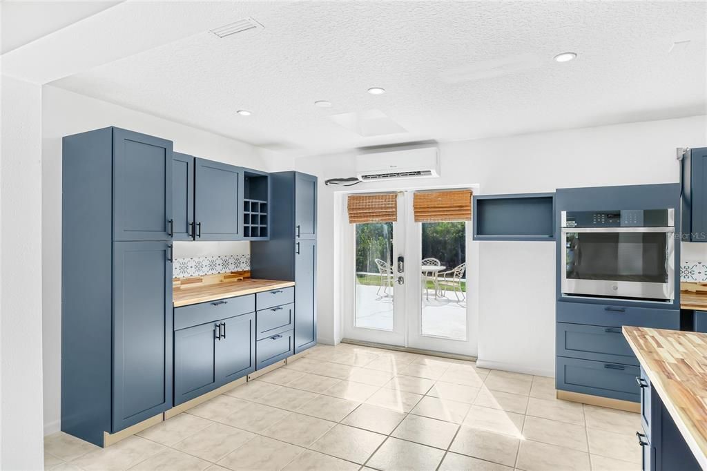 待售: $775,000 (4 贝兹, 4 浴室, 3067 平方英尺)