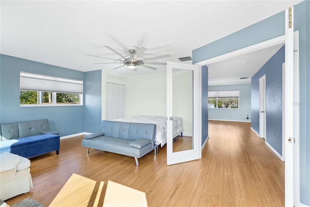 待售: $775,000 (4 贝兹, 4 浴室, 3067 平方英尺)