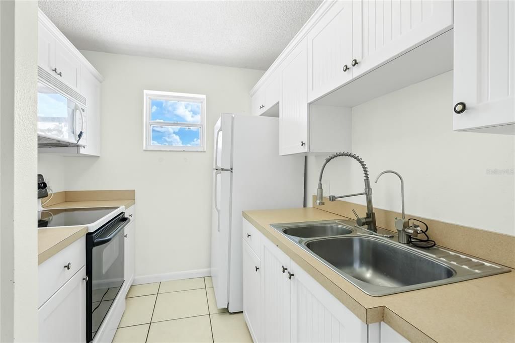 待售: $775,000 (4 贝兹, 4 浴室, 3067 平方英尺)