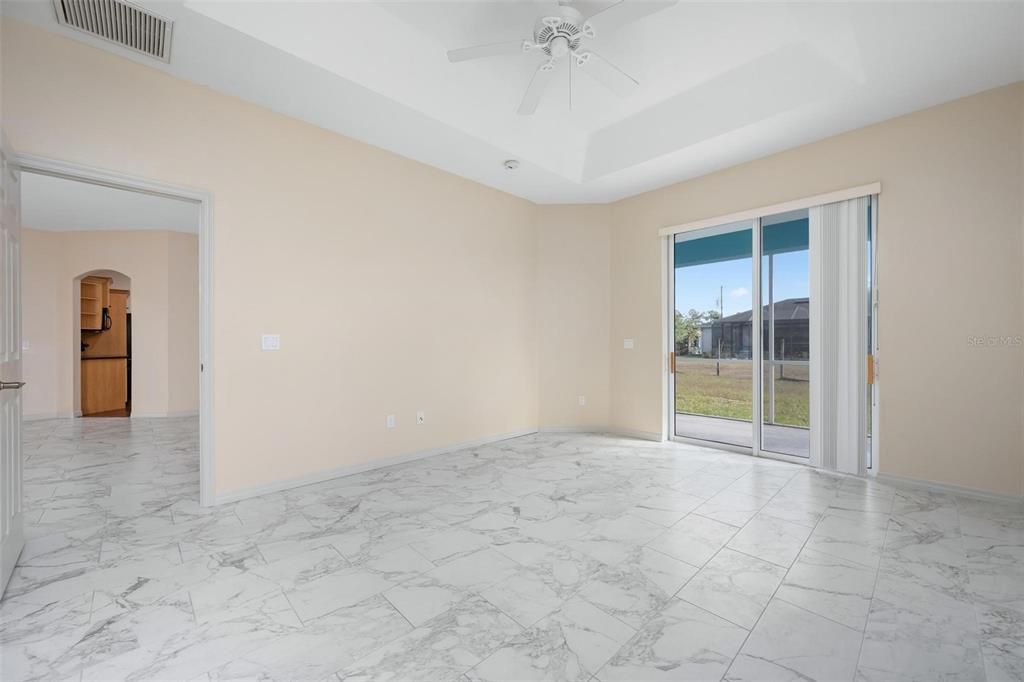 En Renta: $2,100 (3 camas, 2 baños, 1827 Pies cuadrados)