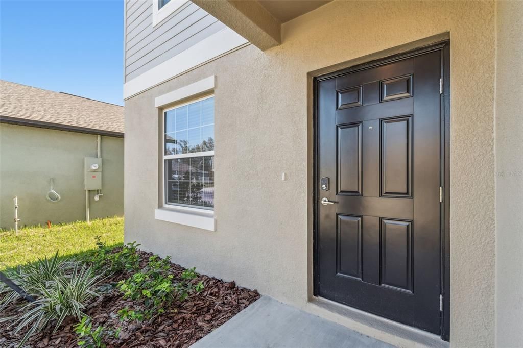 出租: $3,000 (6 贝兹, 3 浴室, 3092 平方英尺)