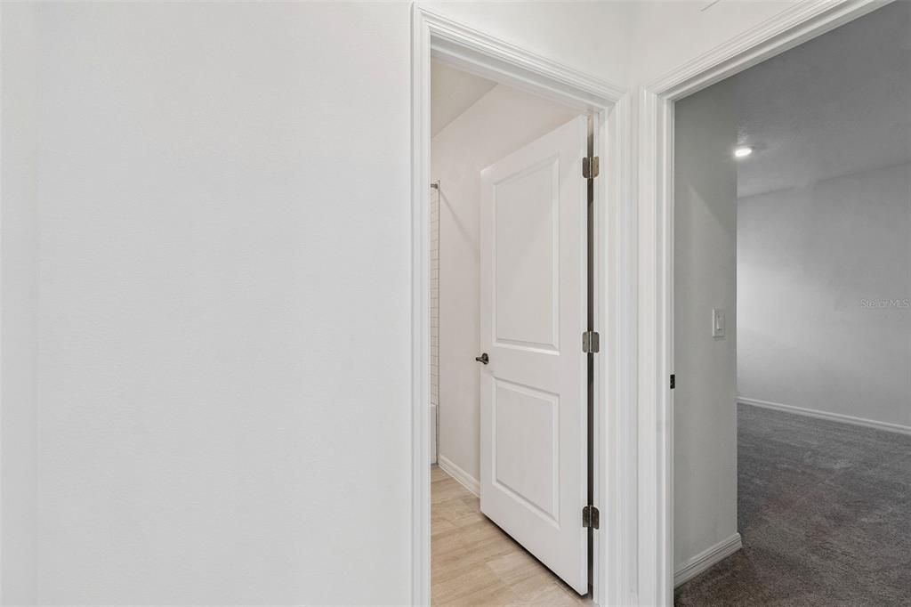 出租: $3,000 (6 贝兹, 3 浴室, 3092 平方英尺)