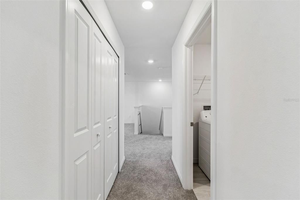 出租: $3,000 (6 贝兹, 3 浴室, 3092 平方英尺)